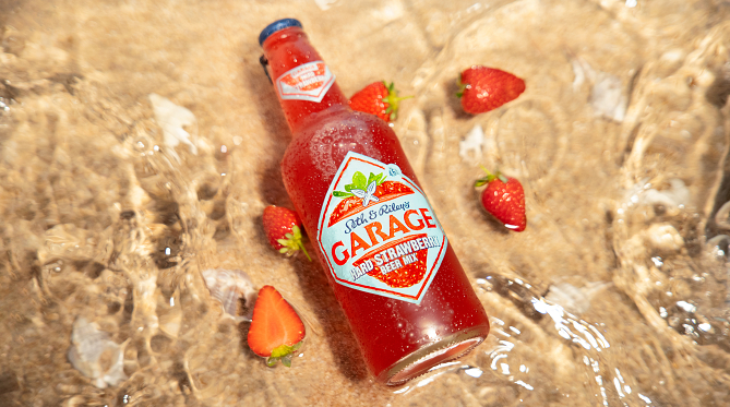 Garage草莓味飲料包裝設計欣賞