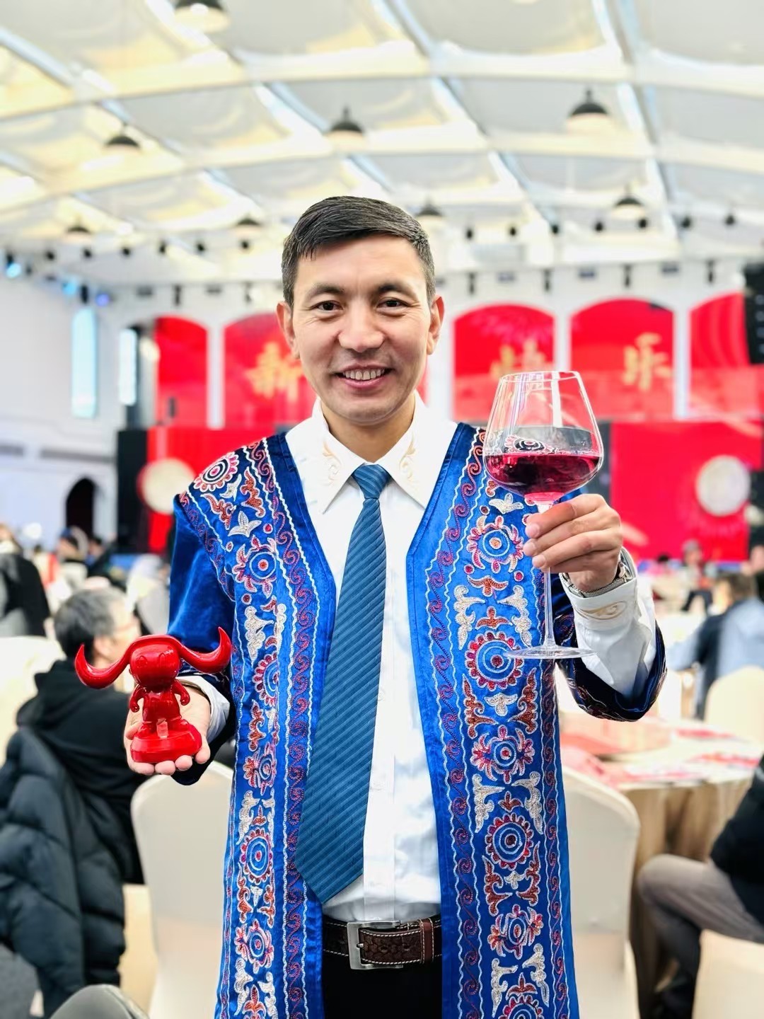 北京西林設(shè)計瓦斯牛IP